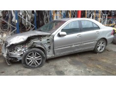 mercedes-benz clase c (w203) berlina del año 2005