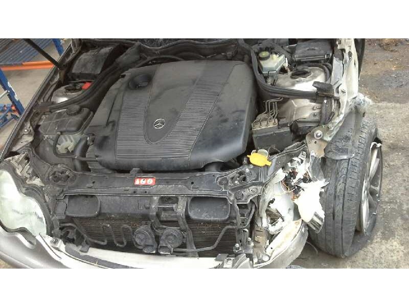 mercedes-benz clase c (w203) berlina del año 2005