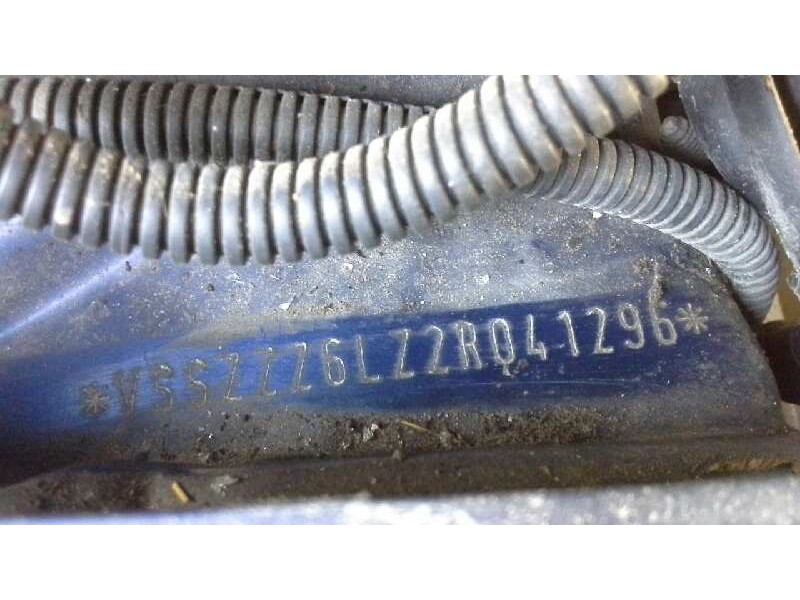 seat ibiza (6l1) del año 2002