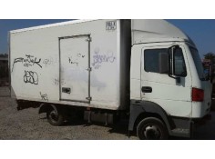 nissan atleon del año 2001