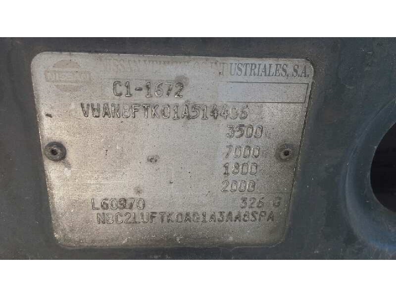 nissan atleon del año 2001