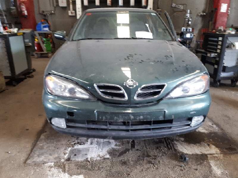 nissan primera berlina (p11) del año 2000