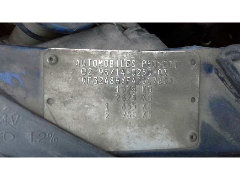 peugeot 206 berlina del año 2003