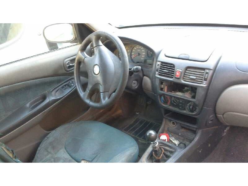 nissan almera (n16/e) del año 2000