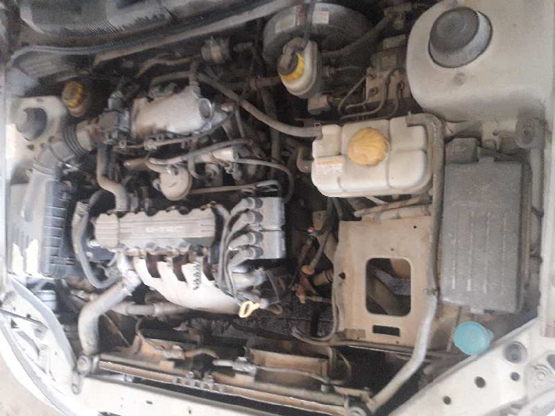 daewoo nubira berlina del año 2000