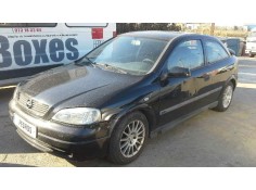 opel astra g berlina del año 2000