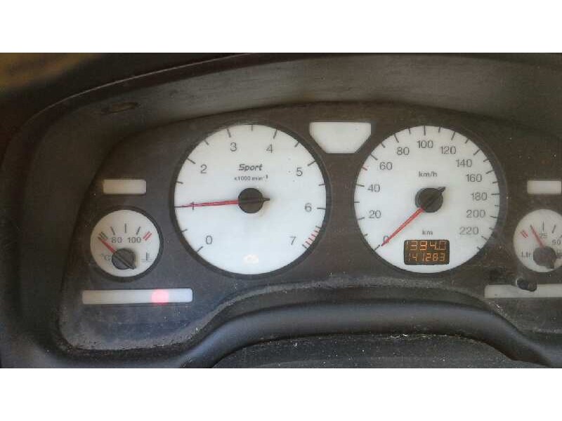 opel astra g berlina del año 2000