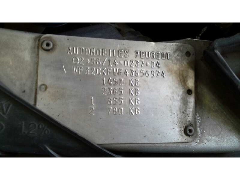 peugeot 206 berlina del año 2004