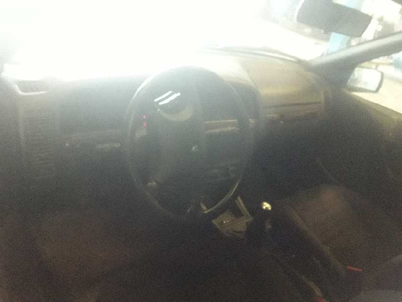 citroën xantia berlina del año 2000