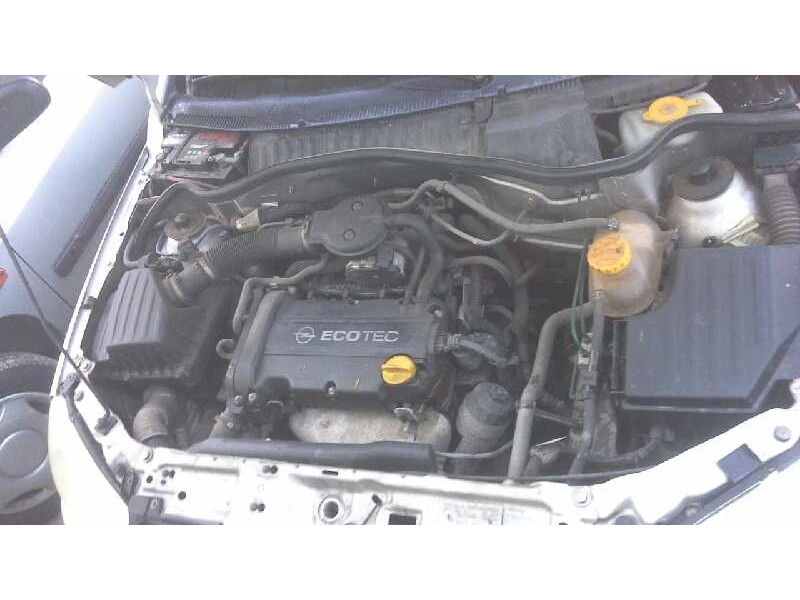 opel corsa c del año 2002