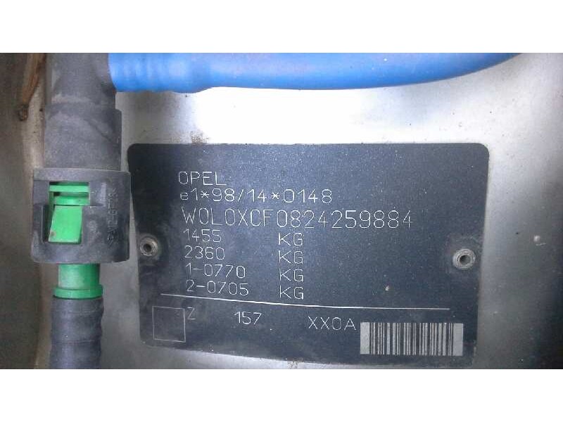 opel corsa c del año 2002