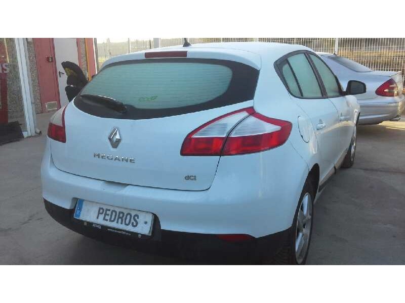 renault megane iii berlina 5 p del año 2014