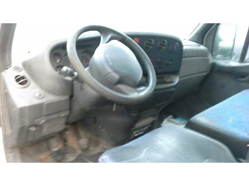 iveco daily caja cerrada (1999 =>) del año 2001