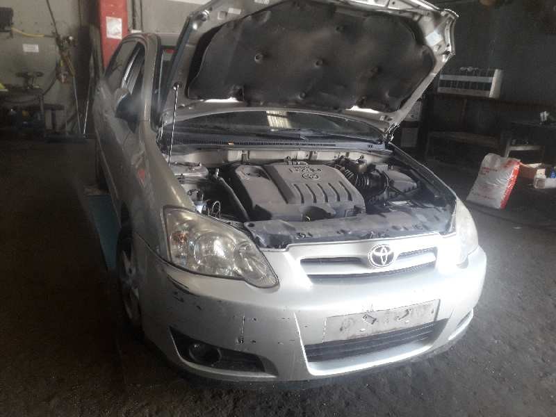 toyota corolla (e12) del año 2005