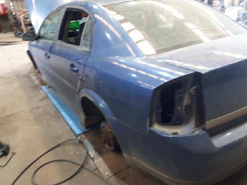 opel vectra c berlina del año 2002