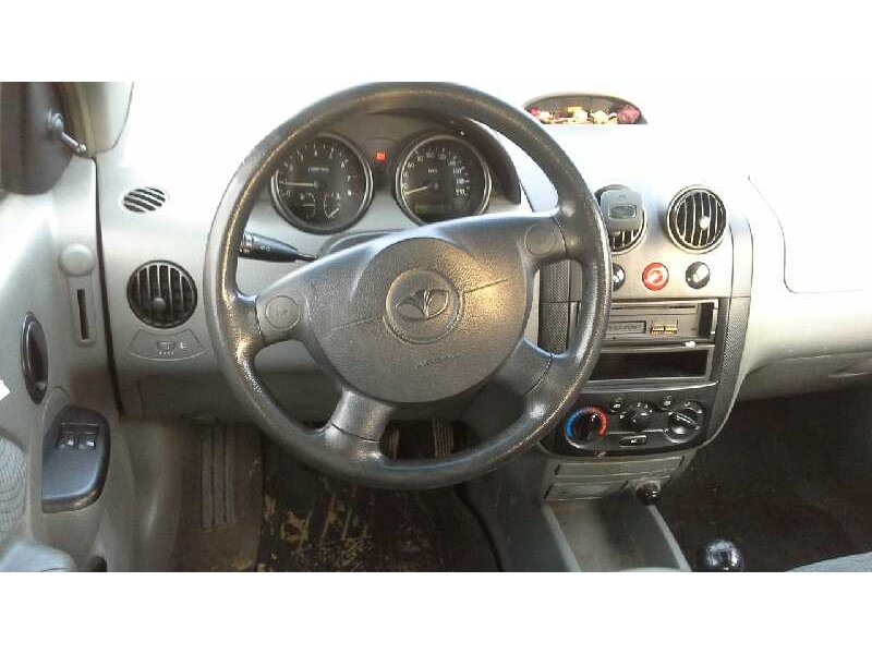 daewoo kalos del año 2004