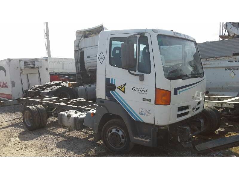 nissan atleon del año 2006