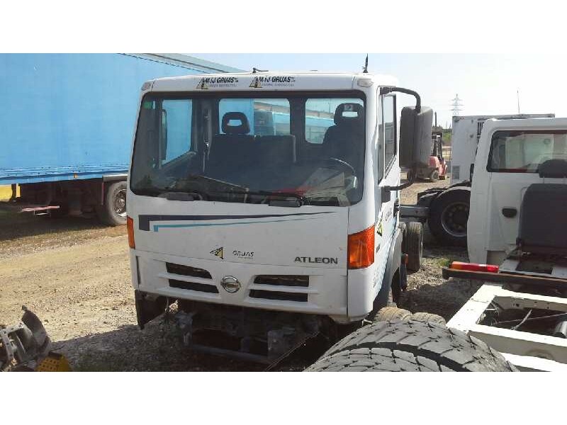 nissan atleon del año 2006