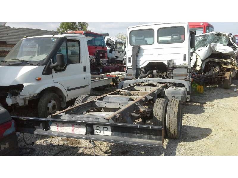 nissan atleon del año 2006