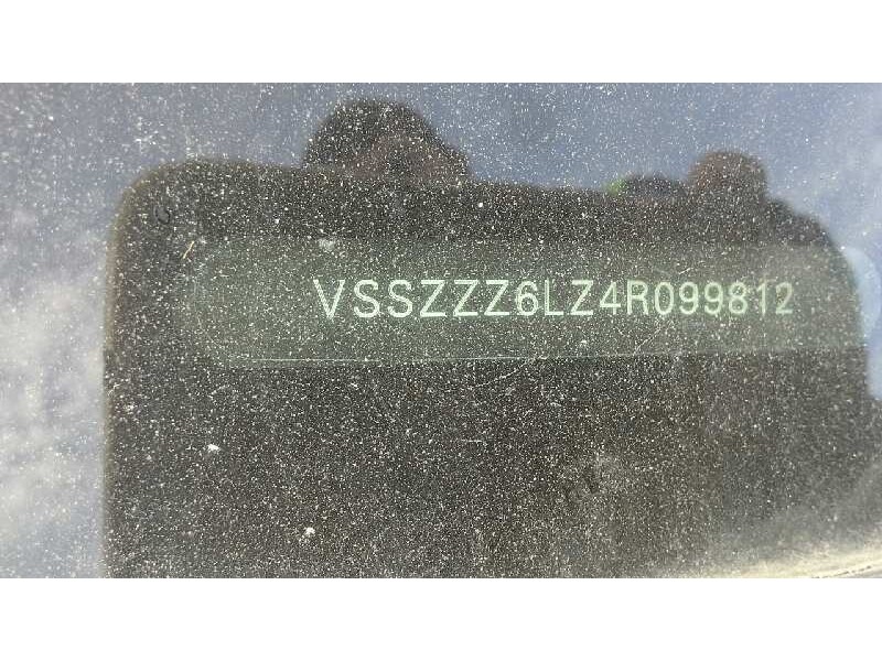 seat ibiza (6l1) del año 2003