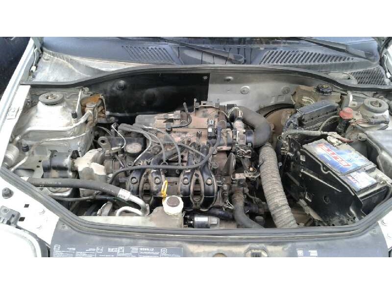 renault clio ii fase i (b/cbo) del año 2001