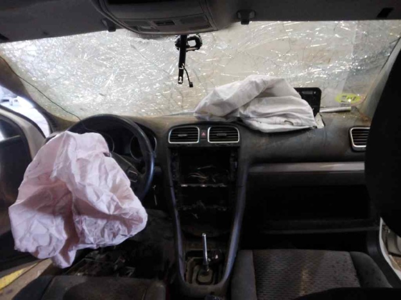 volkswagen golf vi (5k1) del año 2011