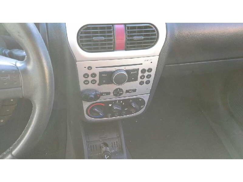 opel corsa c del año 2005