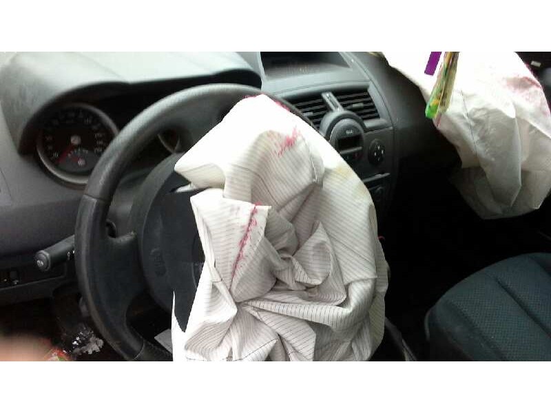 renault megane ii berlina 5p del año 2004