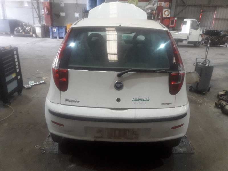 fiat punto berlina (188) del año 2005