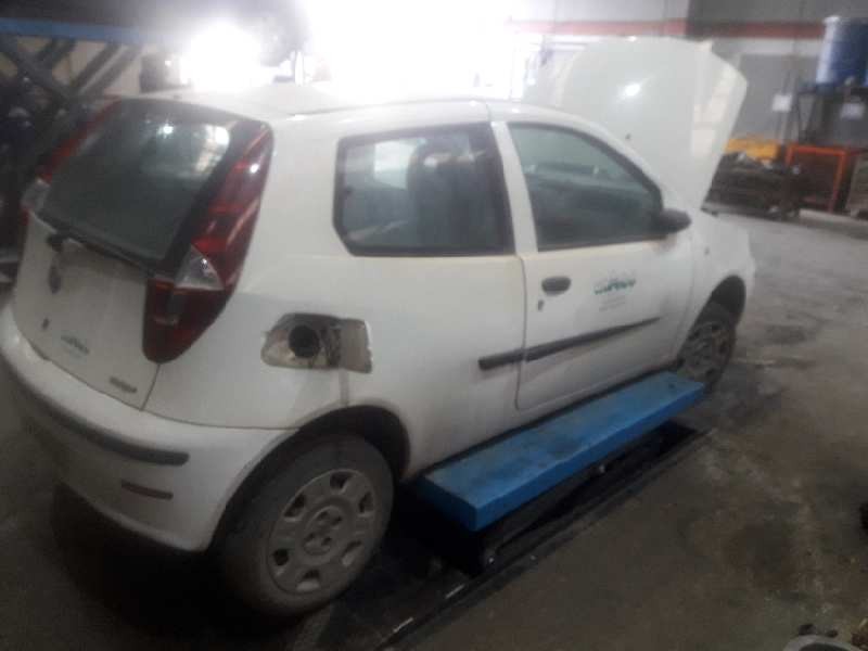 fiat punto berlina (188) del año 2005