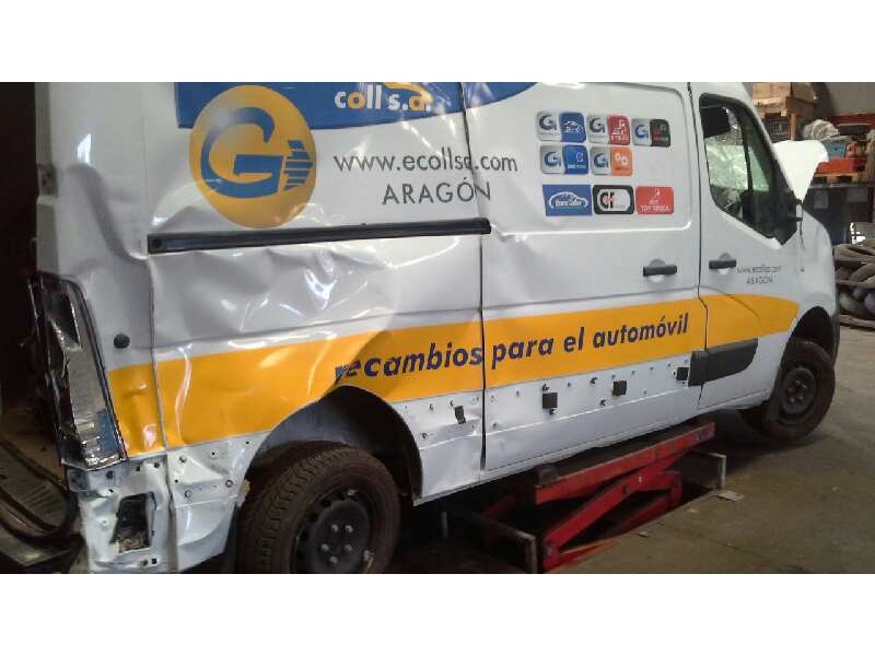 nissan nv 400 del año 2015