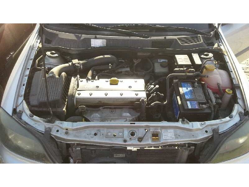 opel astra g berlina del año 1999