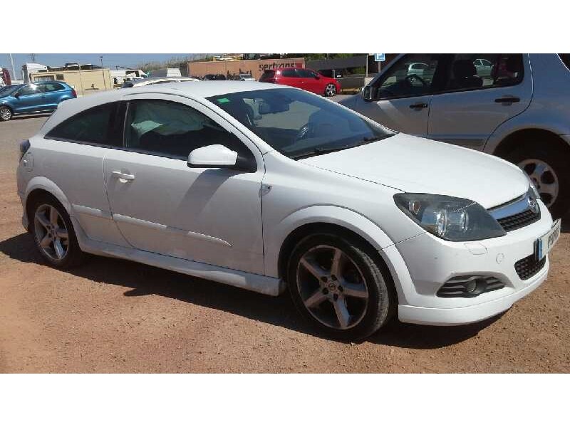 opel astra gtc del año 2009