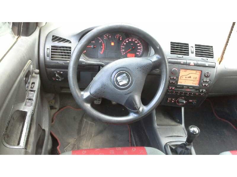 seat ibiza (6k1) del año 2001