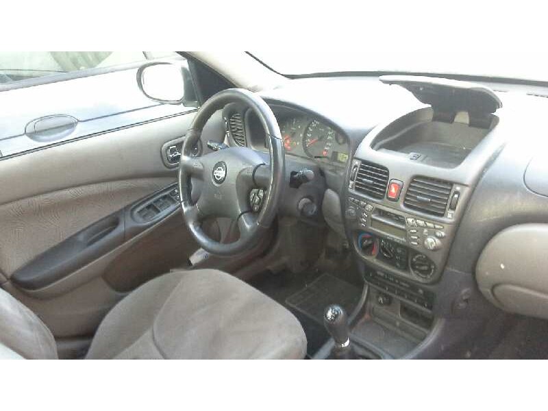 nissan almera (n16/e) del año 2001