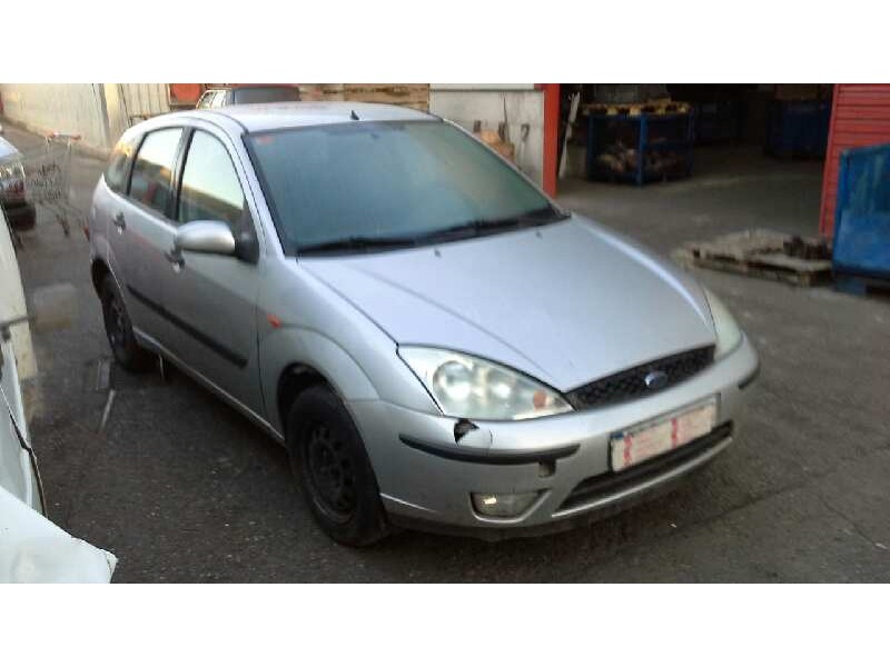 ford focus berlina (cak) del año 2001