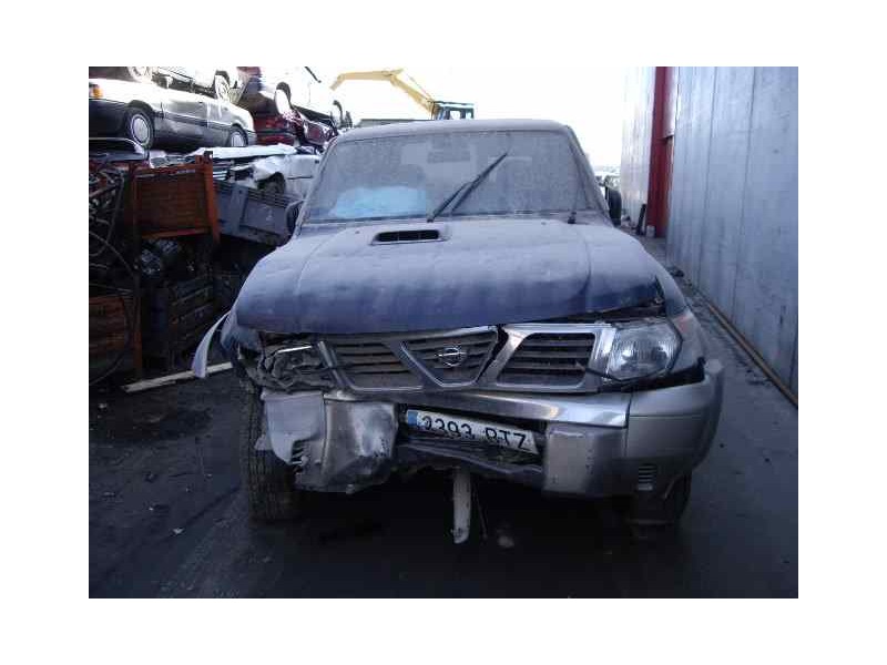 nissan patrol gr (y61) del año 2000