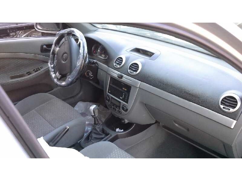 daewoo lacetti del año 2004