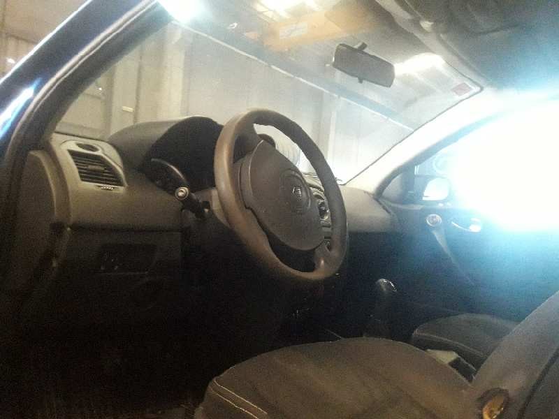 renault megane ii berlina 5p del año 2005