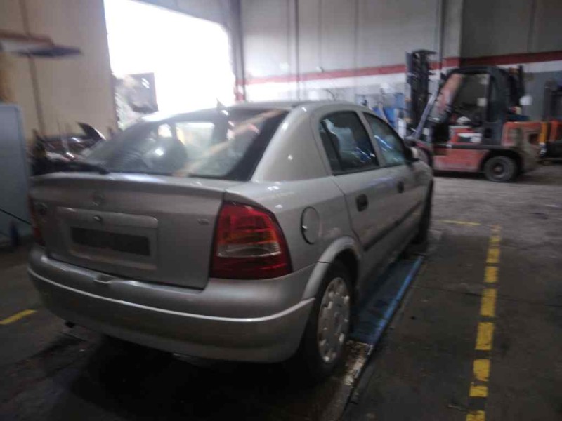 opel astra g berlina del año 2003