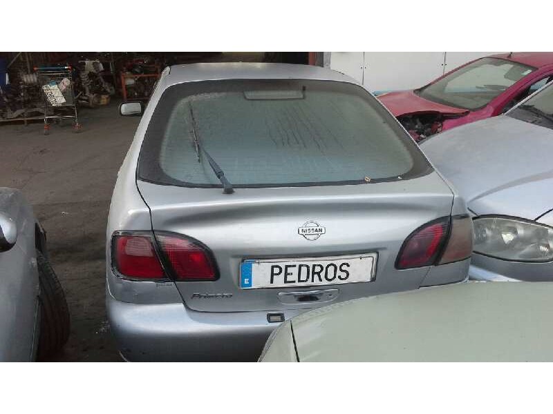 nissan primera berlina (p11) del año 2000