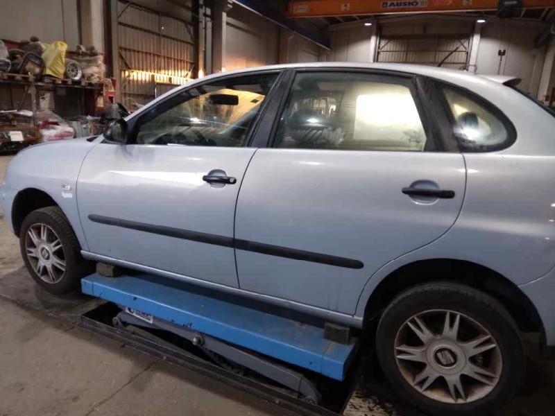 seat ibiza (6l1) del año 2003