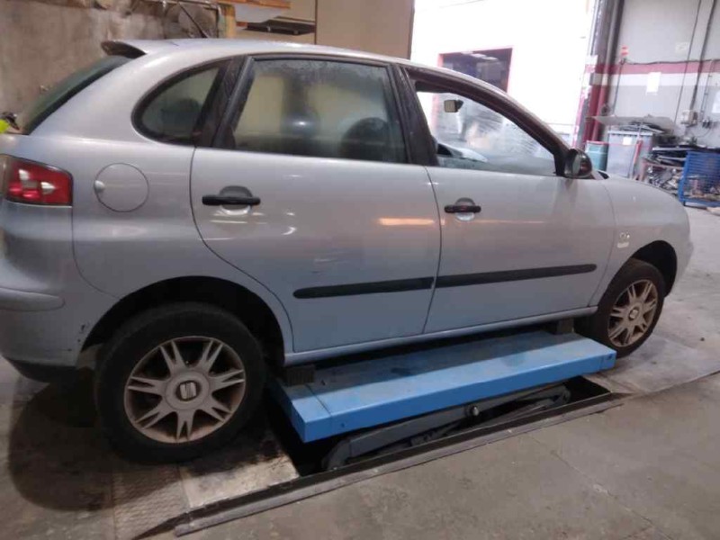 seat ibiza (6l1) del año 2003