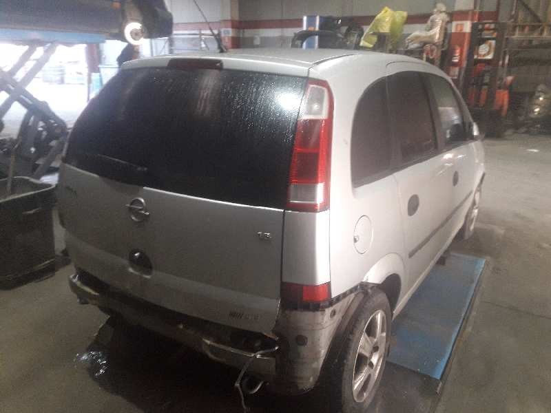 opel meriva del año 2004