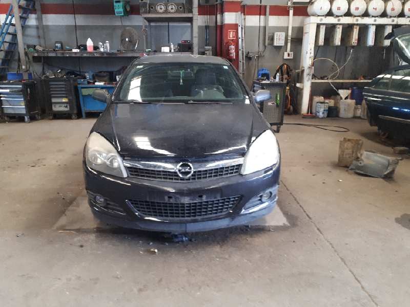 opel astra gtc del año 2007
