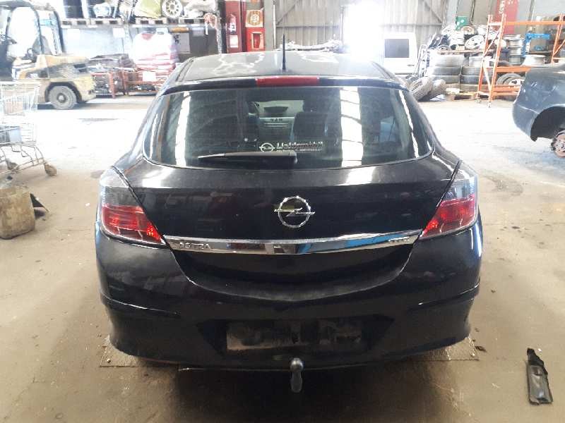 opel astra gtc del año 2007