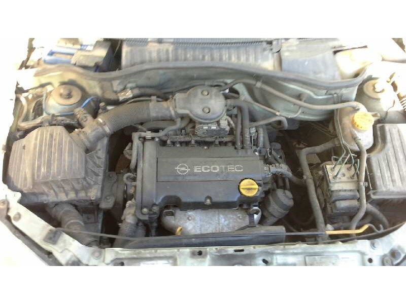 opel corsa c del año 2002