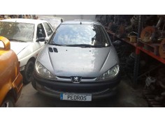 PEUGEOT 206 BERLINA