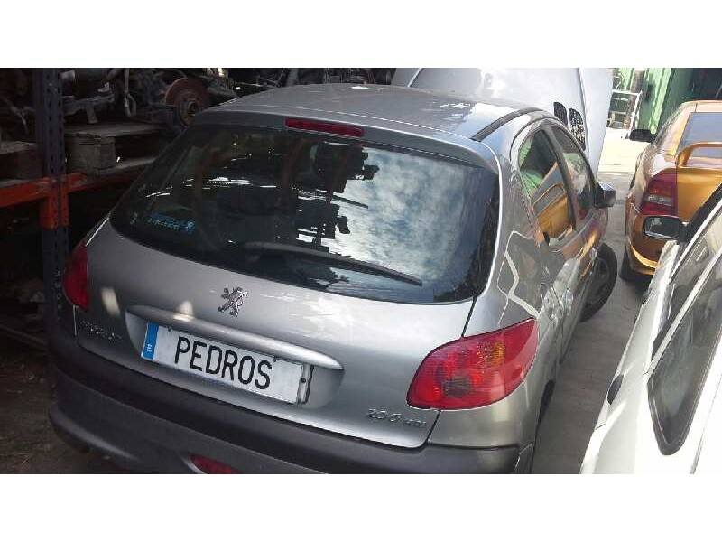 peugeot 206 berlina del año 2003