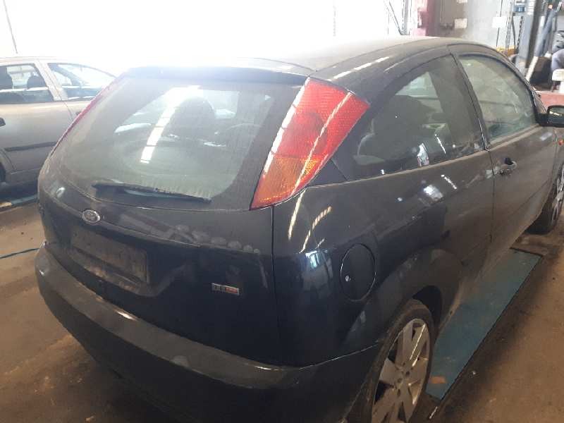 ford focus berlina (cak) del año 2004